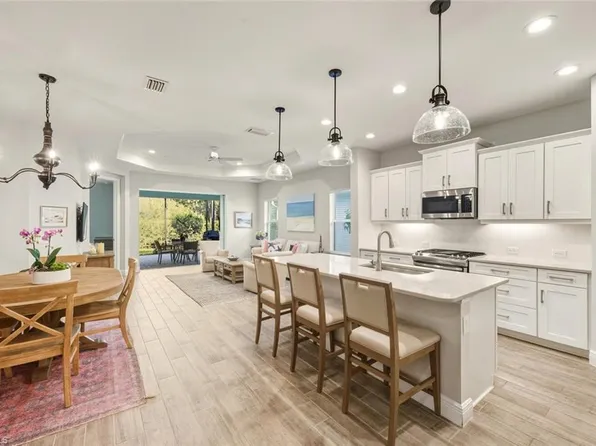 2175 Marquesa CIR, NAPLES, FL 34112