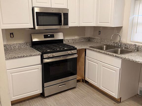 2nd image of 11910 Tarragon Rd #D