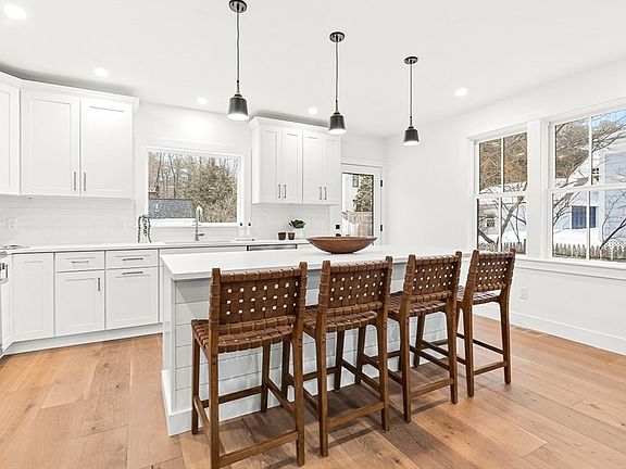 5th image of 6 Intervale Rd