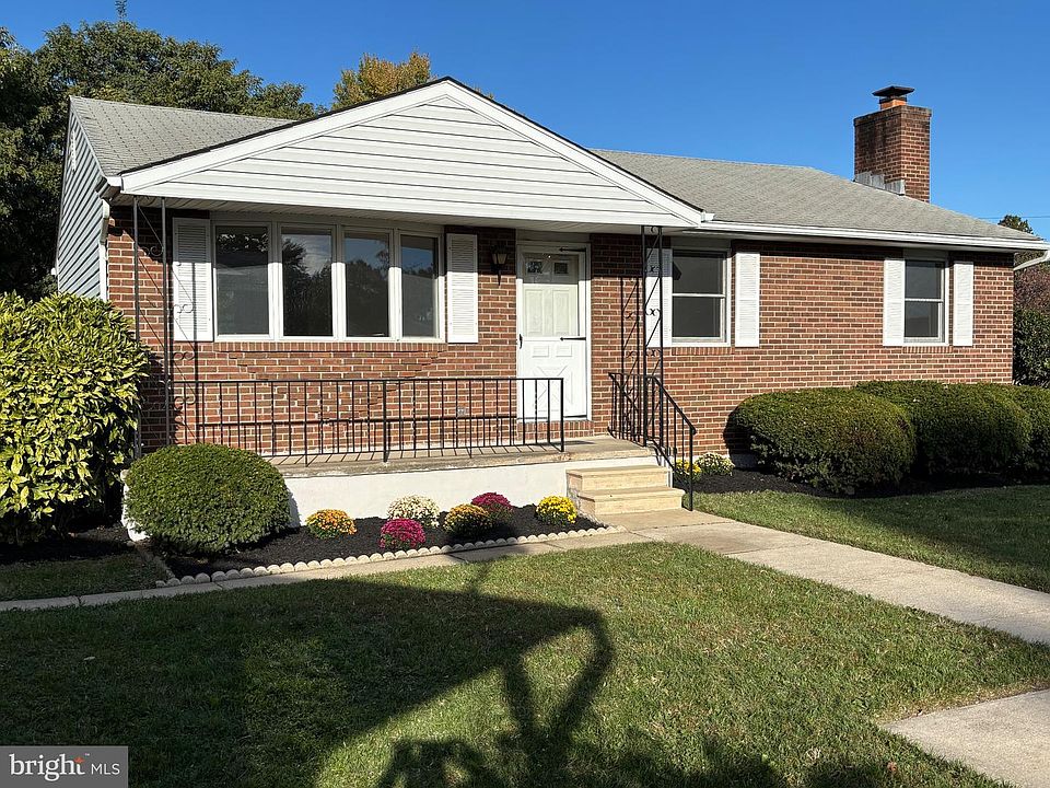 1st image of 11 McKenna Ct