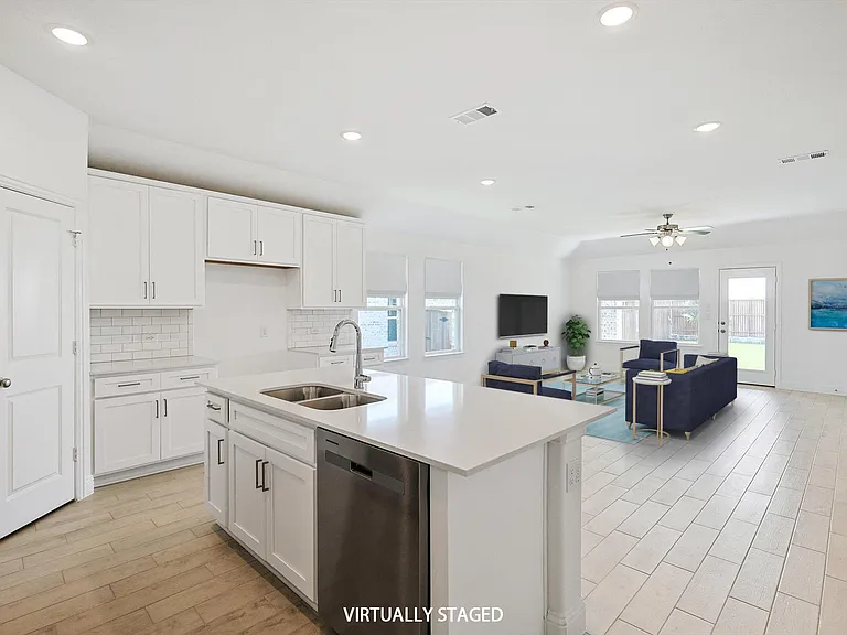 509 Amenduni Ln — Photo 11