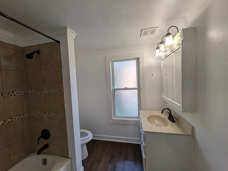 1263 Lexington Ave — Photo 15