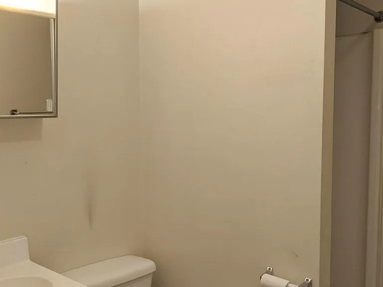 9 Banks St #2 — Photo 17