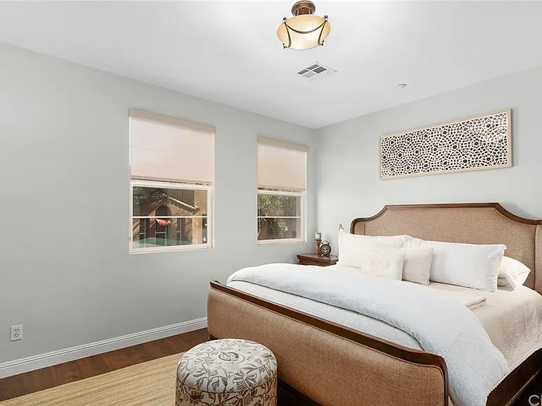 2944 Escala Cir — Photo 15