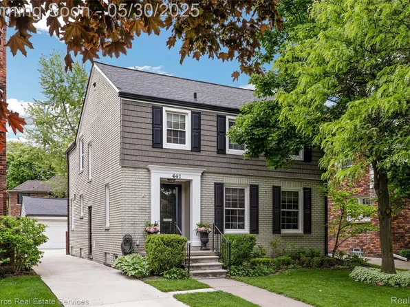 441 McKinley Ave, Grosse Pointe Farms, MI 48236