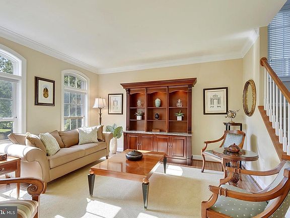 3rd image of 4332 Chancery Park Dr