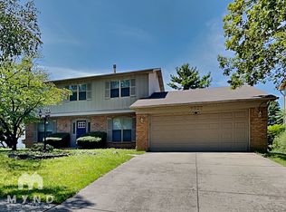 6627 Heather Ln, Columbus, OH 43229