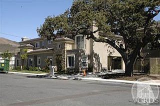 2nd image of 70 Live Oak St