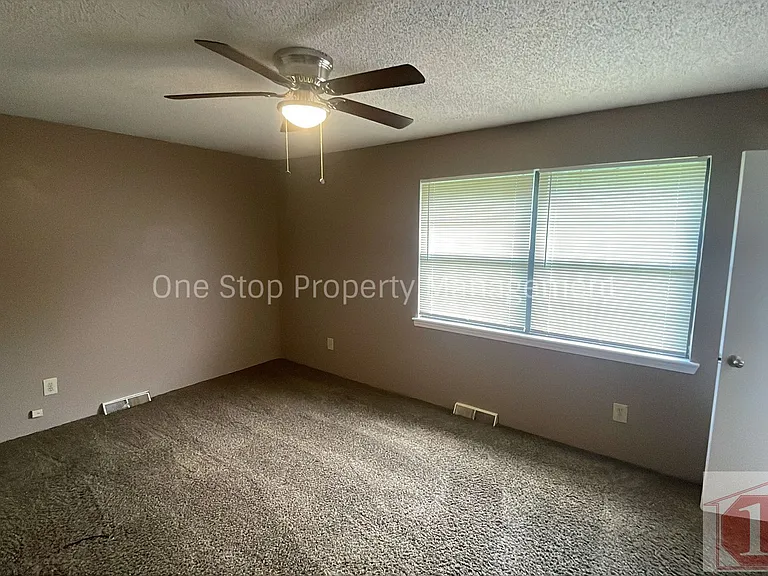 17311 E 51st Ct S — Photo 16