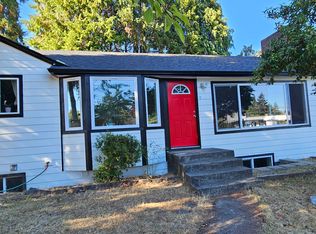 4 SW 134th St, Seattle, WA 98146