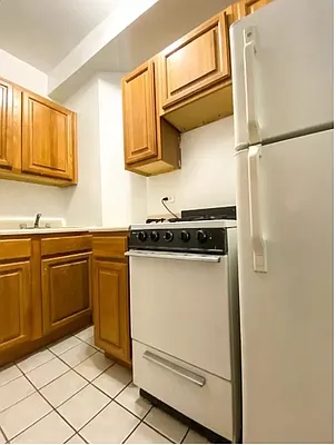 Rented by Green Home NY Realty LLC | media 10