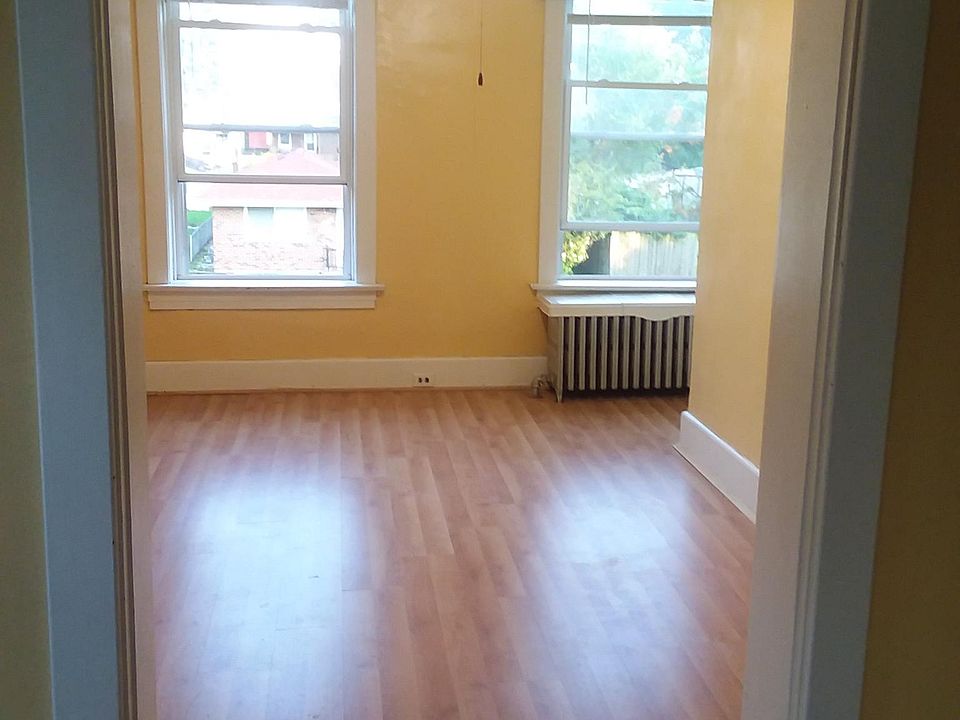Spacious room with new wood floors #1 (can be used as bedroom or living room!)