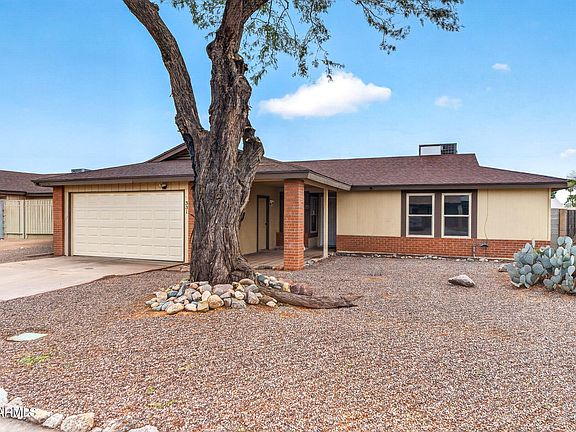 3rd image of 331 W TOPEKA Drive
