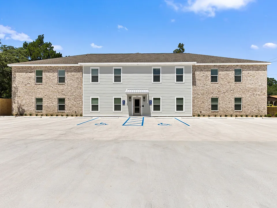 305 Okaloosa Ave #3