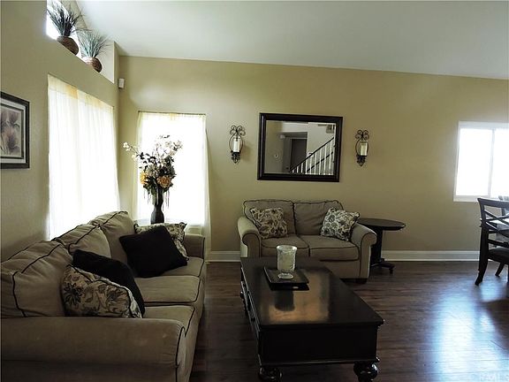 4th image of 28782 Glenheather Dr