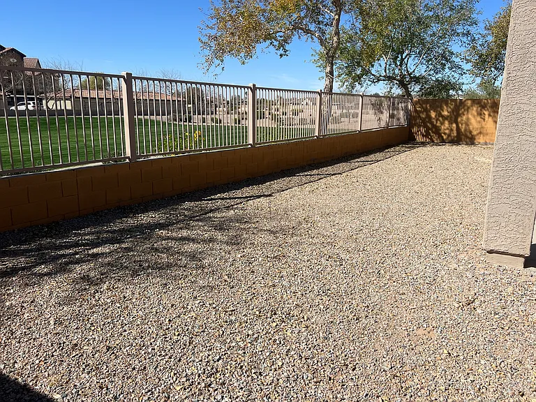 843 E Wiley Way — Photo 24