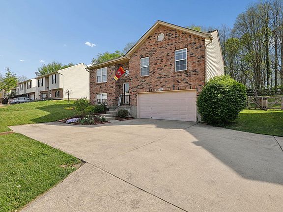 2nd image of 853 Virginiabradford Ct