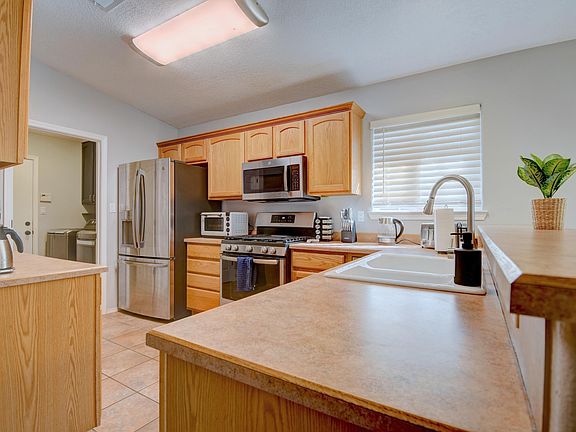 5th image of 10231 Country Meadows Dr NW