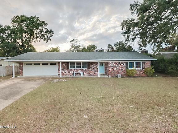 2nd image of 244 Oakwood Dr