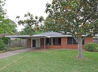 313 Richmond St, Angleton, TX 77515