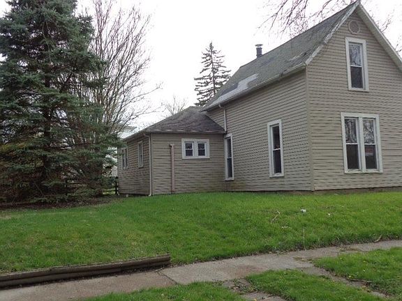 3rd image of 408 E Main St
