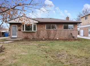 13618 Irene Ct, Warren, MI