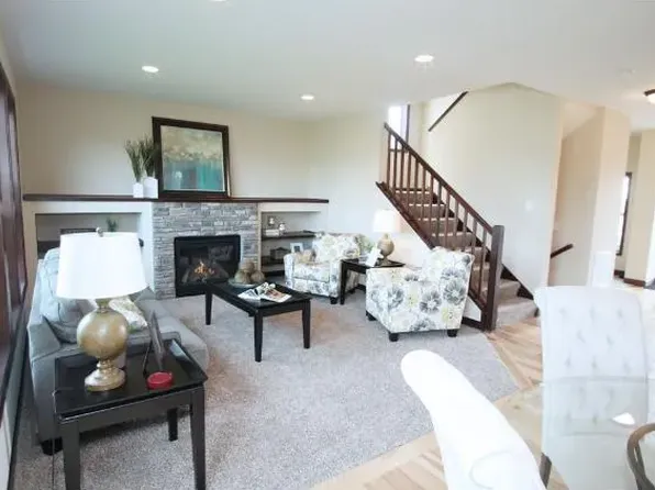 5389 154th St W, Apple Valley, MN 55124