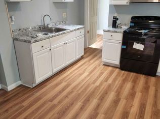 536 Hall St APT 1, Manchester, NH 03103