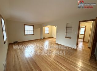 517 N 65th St, Milwaukee, WI 53213