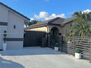 2753 W 68th Pl #1, Hialeah, FL 33016