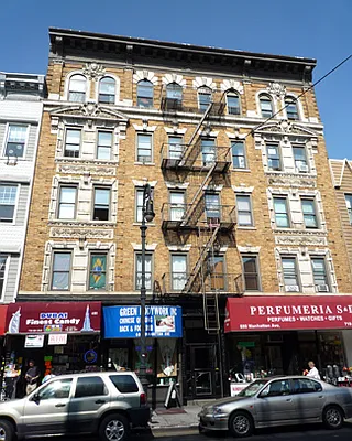 Sold by Manhattan Apartments | media 2