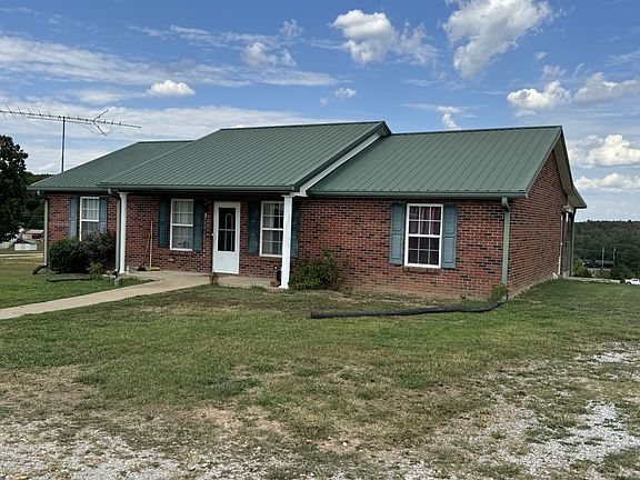 2nd image of 13683 Highway 70 E