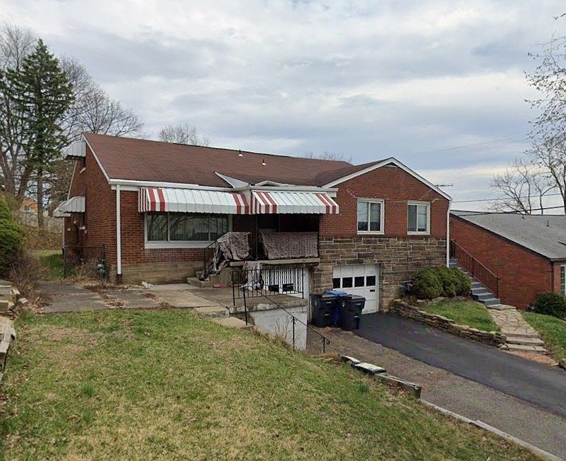 1st image of 1833 Greentree Rd