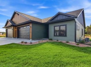 6735 Buck Tail Dr, Altoona, WI 54720