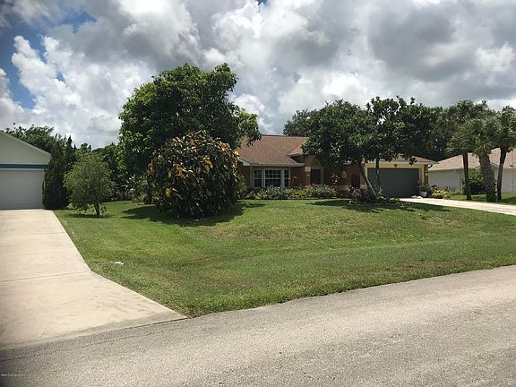 2nd image of 720 Seven Gables Cir SE