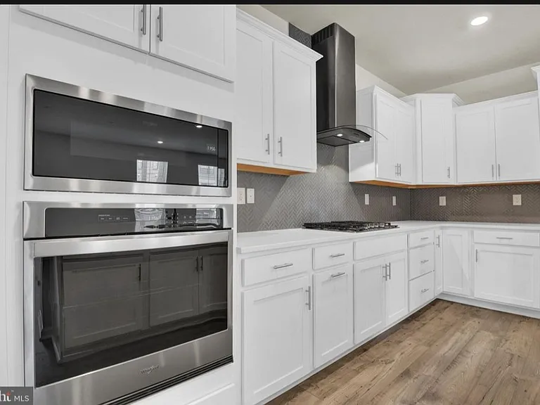 404 Constellation Ln — Photo 8