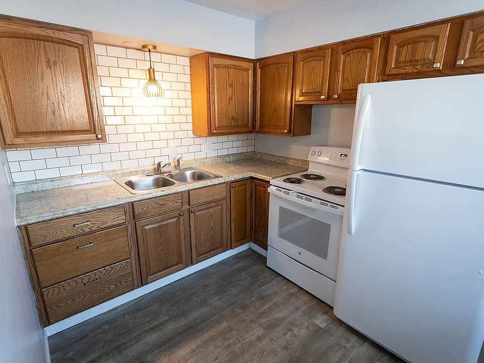 2917 Harwick