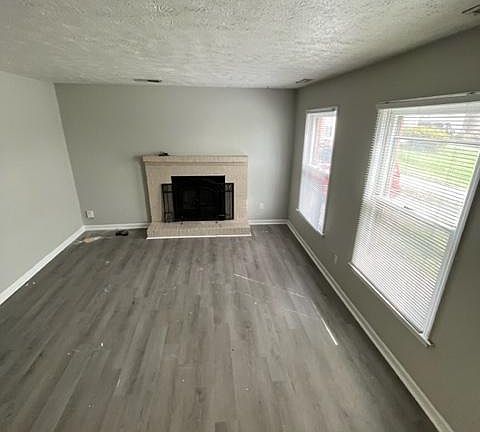 2nd image of 3105 Glenridge Cir