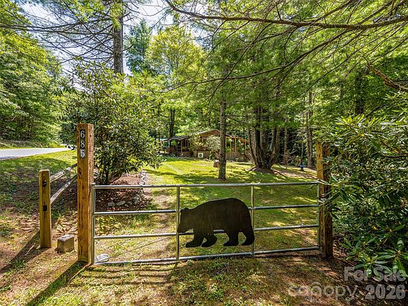 2nd image of 685 Shumont Rd