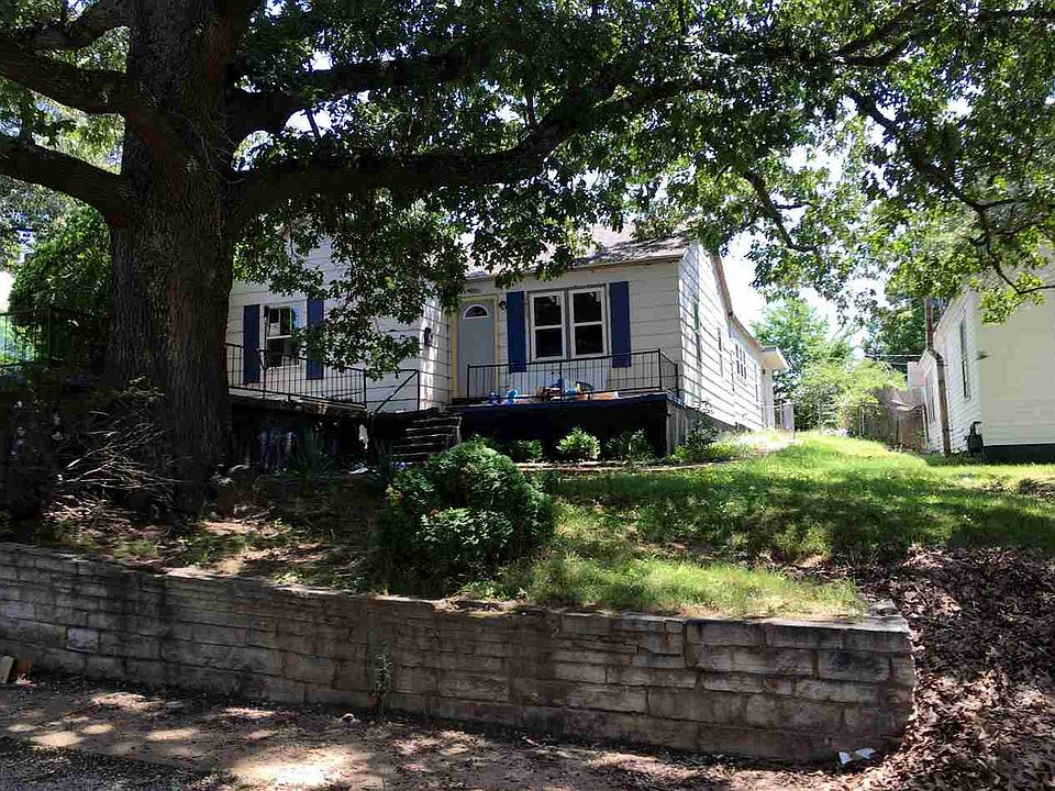 1st image of 1104 N 10th St
