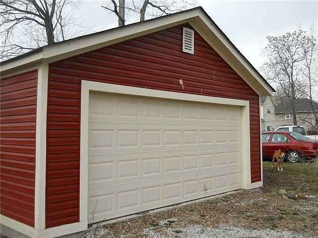 2nd image of 2341 Guilford Ave