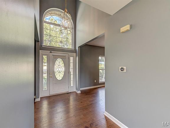 3rd image of 11027 Sandistan Manor Ct
