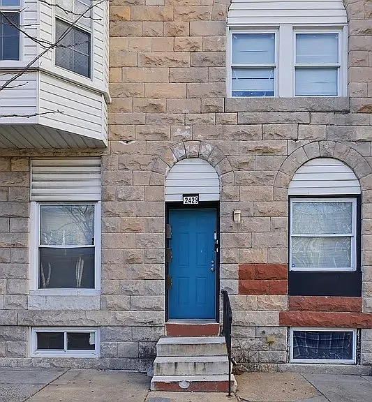 2429 Barclay St #1 — Photo 1