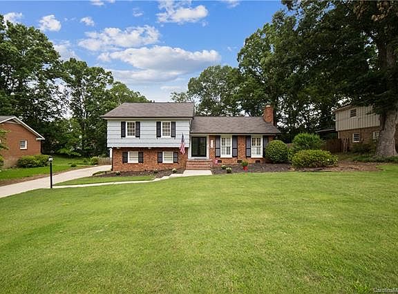 2nd image of 6726 Brookmeade Dr