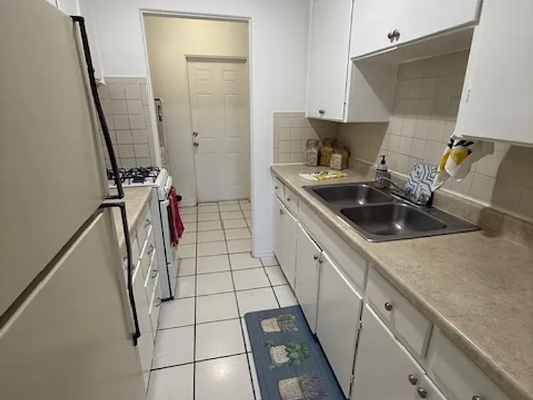 7235 N 55th Ave — Photo 12