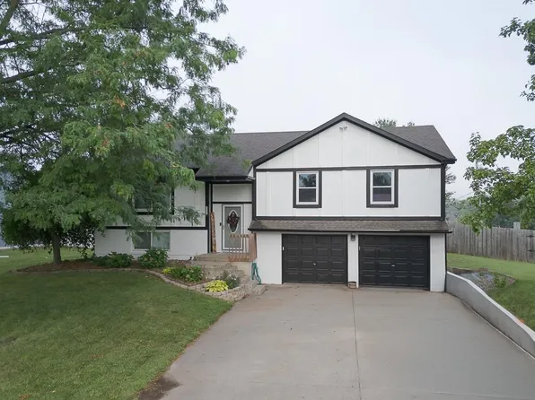 2636 N 157th Ter, Basehor, KS 66007