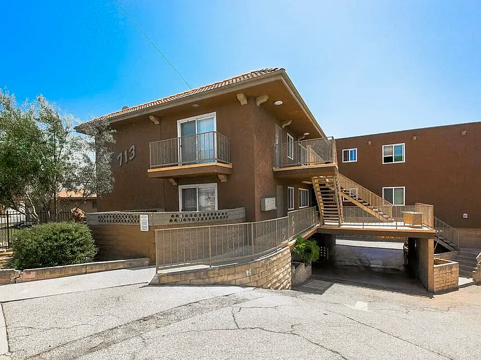 713 Edgewood St #3