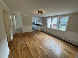 237 N Main St APT 1, Middleboro, MA 02346