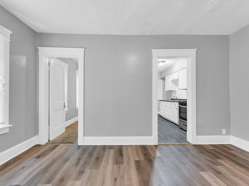 1st image of 924 E 150th St APT 2