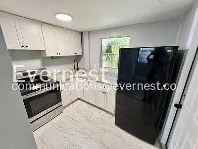 669 Avenue B NW #9 — Photo 5